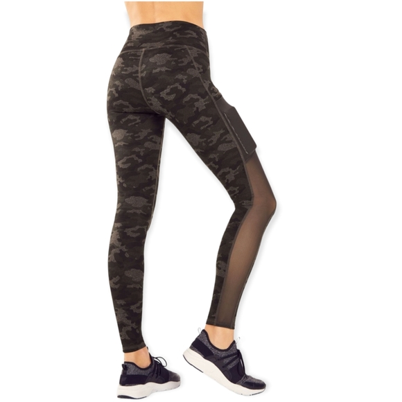 Fabletics Powerhold Highwaisted Leggings - Picture 3 of 8